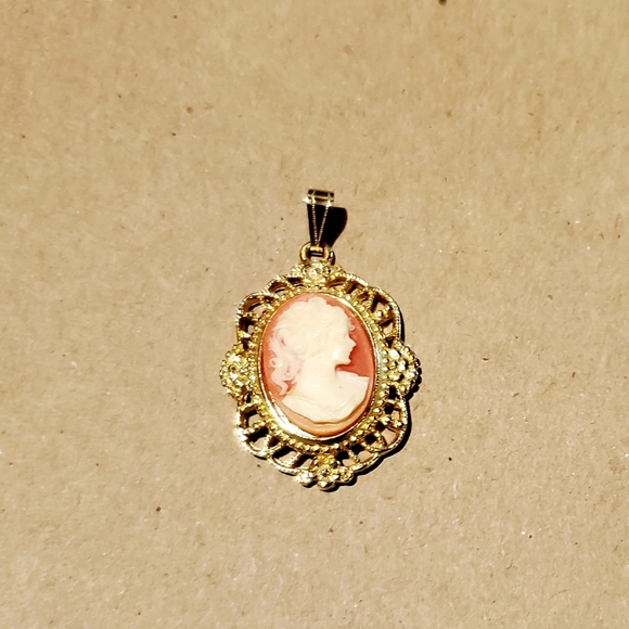 Vintage Cameo carnelian woman Cameo Pendant - Picture 3 of 12